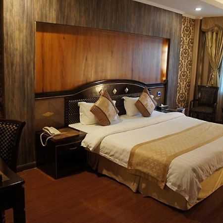Interpark Hotel Олонгапо Экстерьер фото